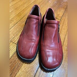 Donald J Pliner Sport Loafer Red Black Leather Bike Toe Zip Lug Sole Shoes Sz 8M
